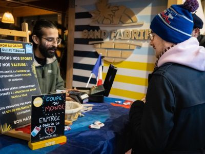 Le Mondial autrement : un bar de Pantin récolte 2500 euros au profit d’une association locale
